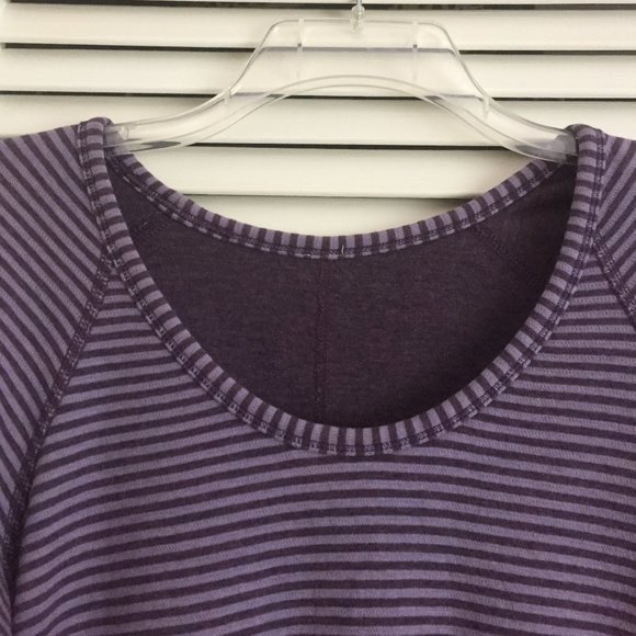 SOLD Lululemon purple sweatshirt fits size 8 or 10 - Picture 2 of 8